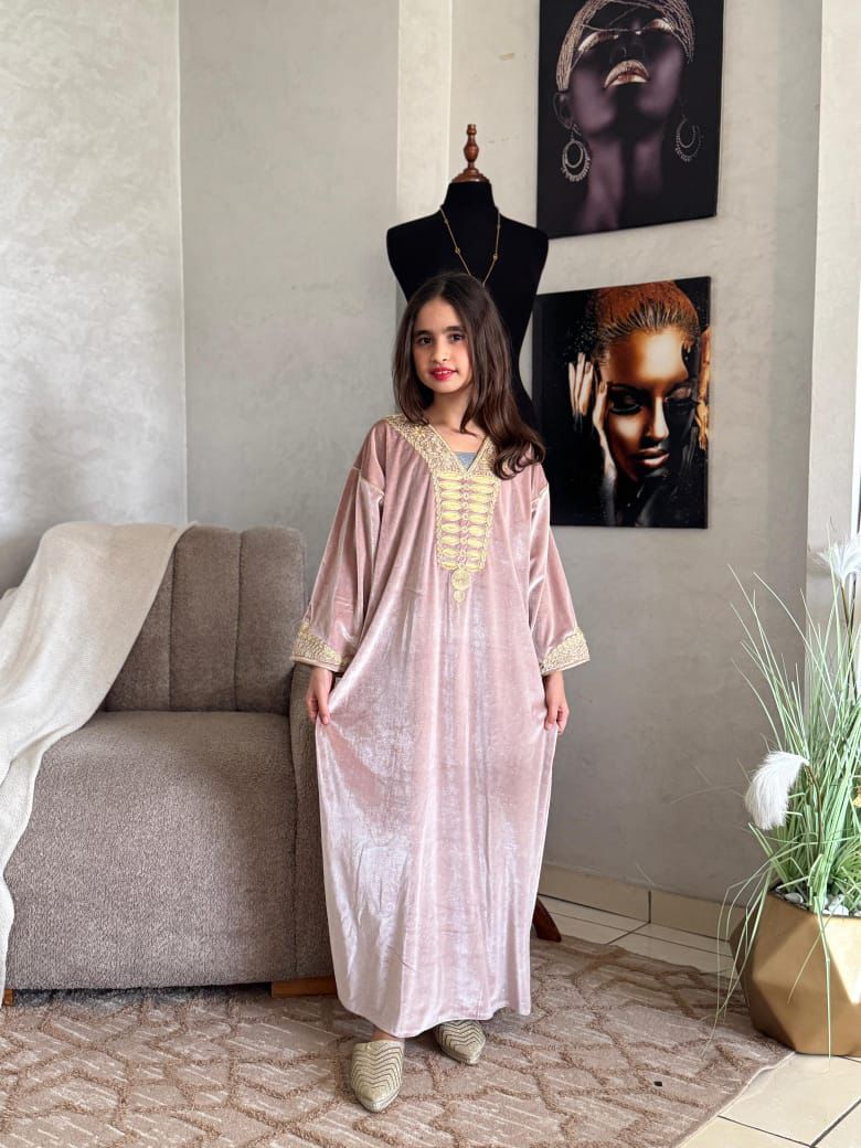 قفطان مبرة صغير