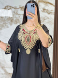 فراشـة مطروزة