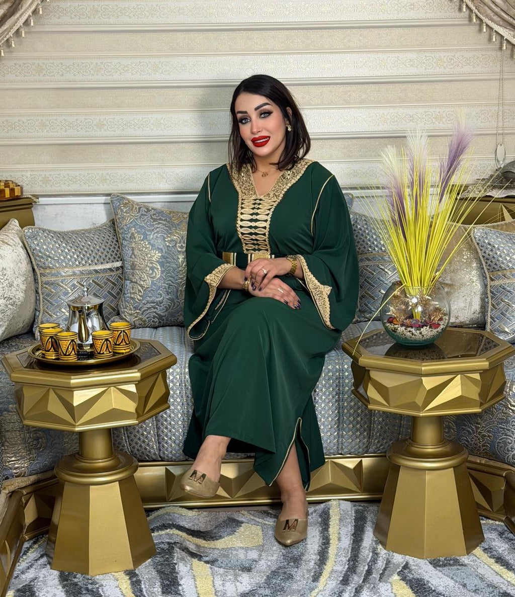 قفطـان  مطروز بالصام او بالمظمـة