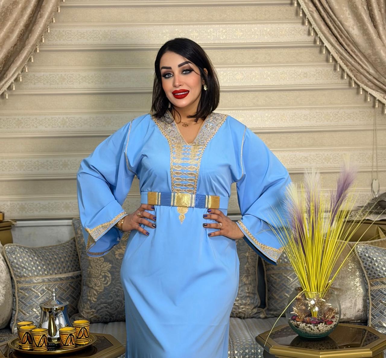 قفطـان  مطروز بالصام او بالمظمـة