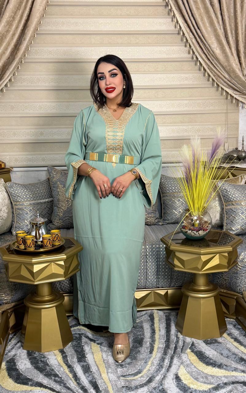 قفطـان  مطروز بالصام او بالمظمـة