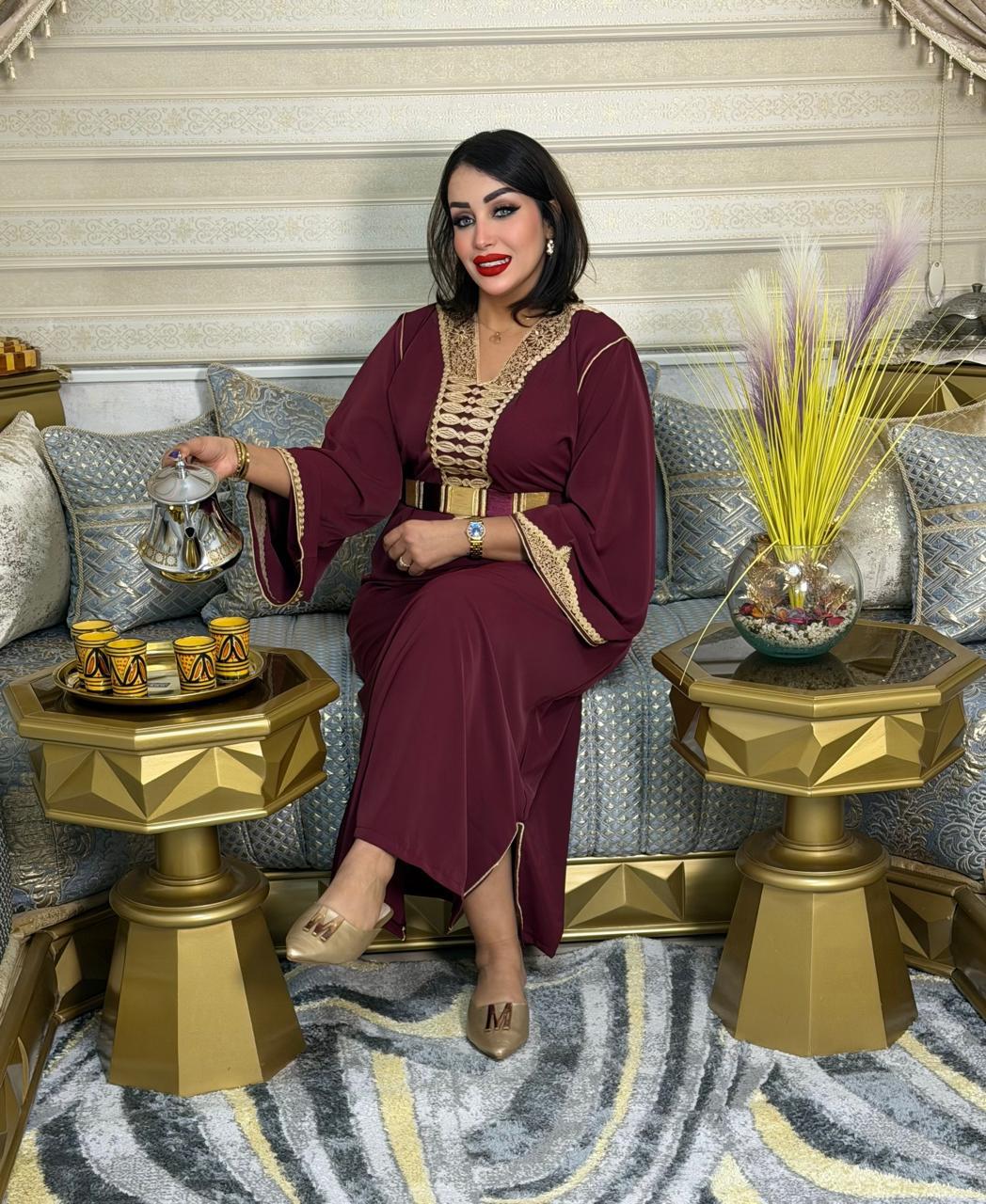 قفطـان  مطروز بالصام او بالمظمـة