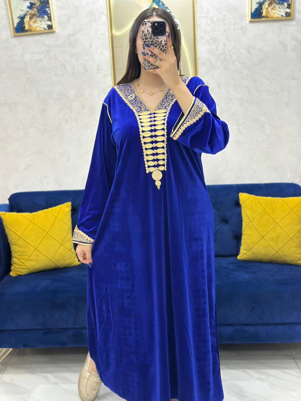 قميـص مطروز بالصام