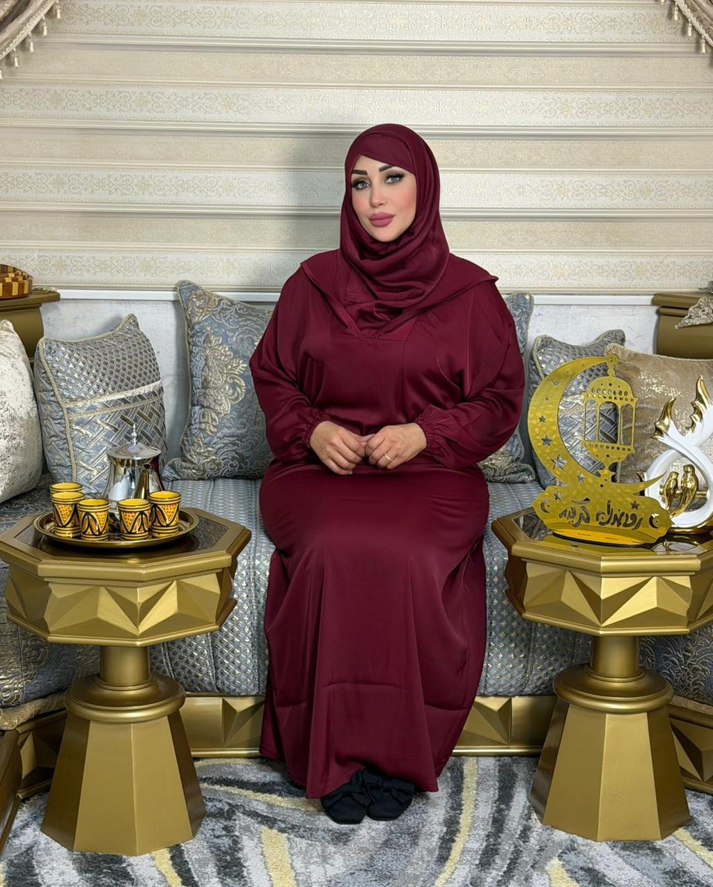 عبايـة الصلاة بالقب